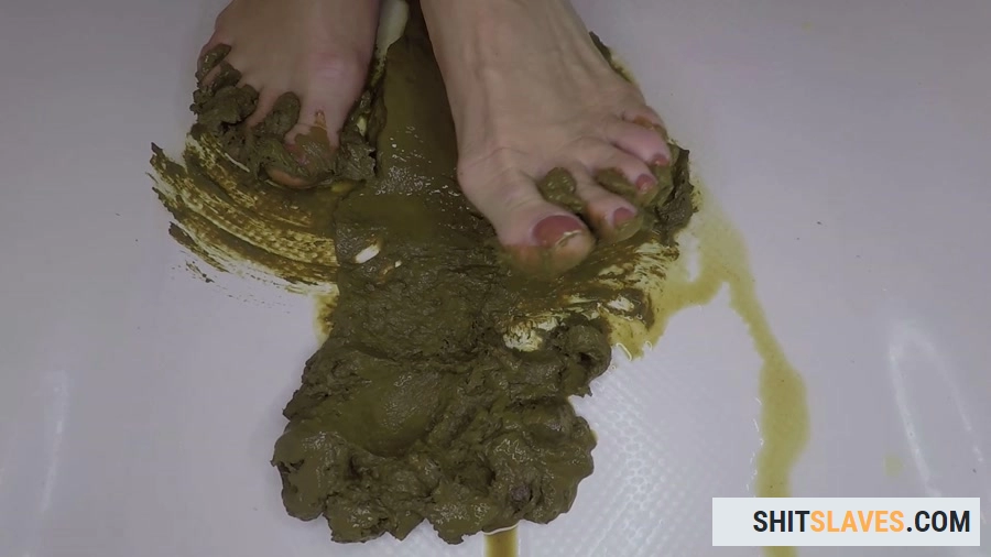 Poop - Close Up Thick Turd Foot Smashing Porn - Feet Scat, Fetish [FullHD 1080p] (180 MB) Solo
