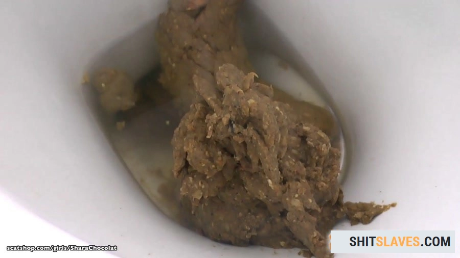 SharaChocolat - 2 Lochness Monster Poos (Scatology, Poop, Shitting) [FullHD 1080p] (146 MB)