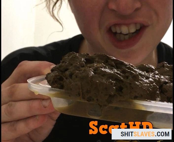 TinaAmazon - Awesome Public Creamy Poop Tasting (Defecation, Scat, Poop) [FullHD 1080p] (760 MB)