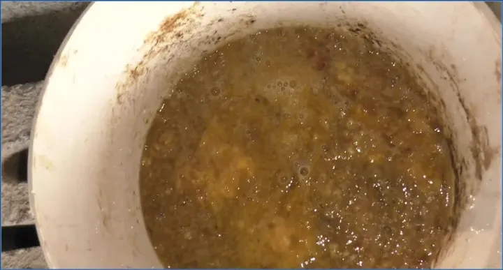 HotDirtyIvone - Junk Food Coming Out (A) - Sarah - shit porn video at ShitSlaves.com