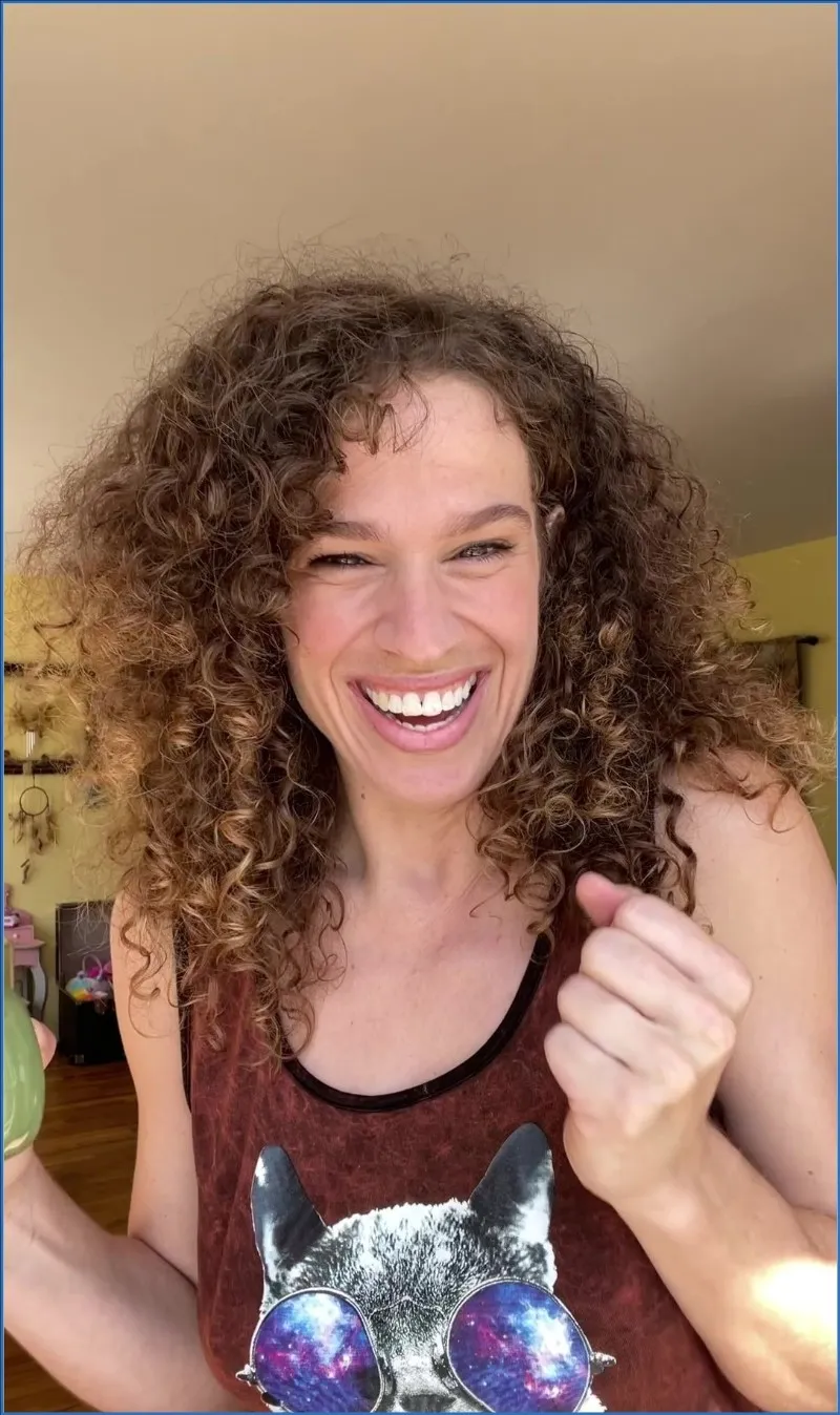 Nude Model Poops Herself! - VibeWithMolly, Peeing, Pissing - shit porn video at ShitSlaves.com