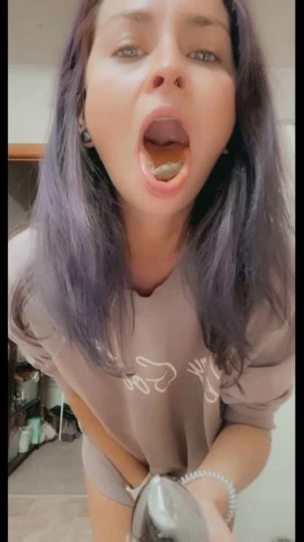 LilButtLex - Eating Off Of My Plug Twice - Scat, Fetish [UltraHD 2K] (141 MB) Scatbook