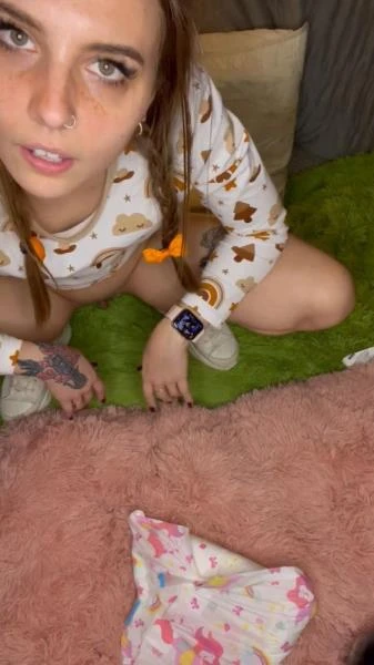 Princess Starry - Crapped n Came In This Thick Diaper - Solo, Teen [UltraHD 2K] (127 MB) Scatbook.com