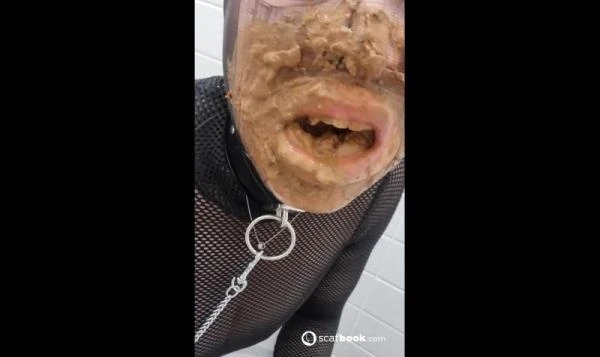 The slave eats her master's shit from the toilet [HD 720p] (570.39 MB) Scatbook