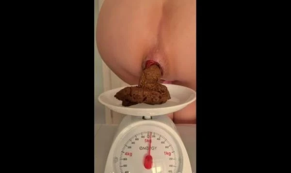 High speed shit eating [HD 720p] (128.38 MB) Scatbook