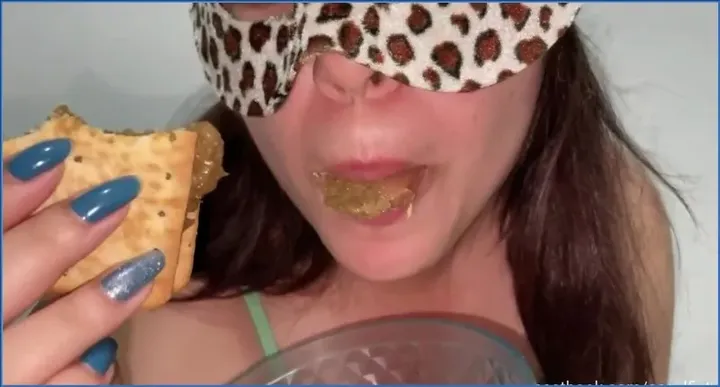 Lanche da tarde with Casal Fist, Anal & Fisting - shit porn video at ShitSlaves.com