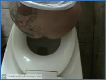 Amateur Toilet Clip with Kylie Thread: Pooping in Bathroom - shit porn video at ShitSlaves.com