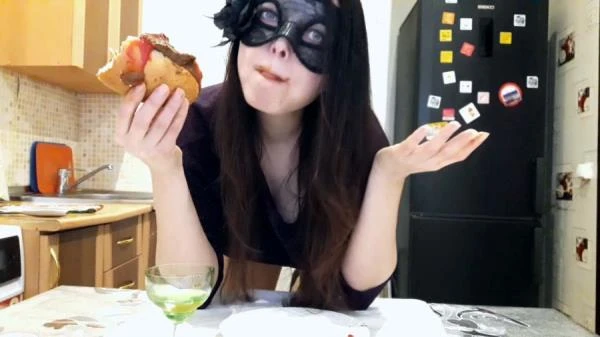 Lina - Scat Hot Dog Swallow By Top Scat Girl - Solo, Eat Shit [FullHD 1080p] 858 MB