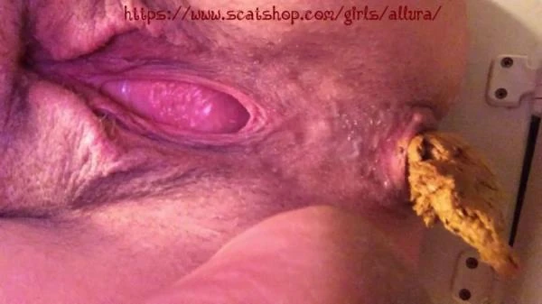 Allura - Milky Tits & My Morning Shit - Amateur, Scat [HD 720p] 284 MB