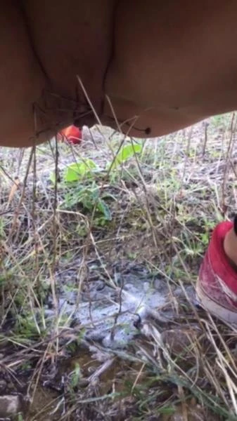 Linda aka VeganLinda - Roadtrip Spain And France 7 Days Pee And Shit Part 1 - Solo, Poop [SD] 1.96 GB