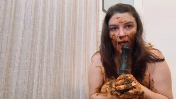 Layla Lee - Dildos Panties And Shit - Amateur, Defecation [FullHD 1080p] 941 MB