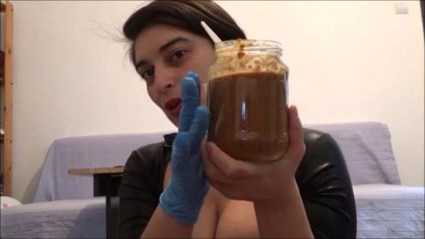Mistress Roberta - Full Jar Breakfast - Fetish, Romanian [SD] 229 MB