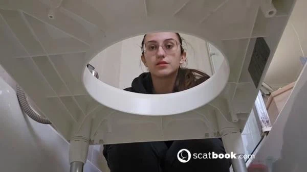 Miss Lith - Scatting Girl 01 - Spain, Toilet Slavery [HD 720p] 58.4 MB