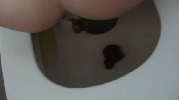 KV As Desired On The Toilet - Austria, Milf [FullHD 1080p] 58.9 MB