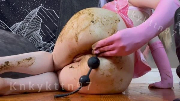 Pink And Brown - Solo, Shitting Ass [HD 720p] 875 MB