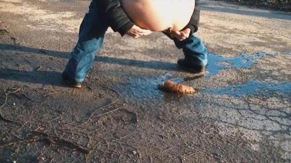 German Countryside Poop - Germany, Dirty Anal [HD 720p] 31.8 MB