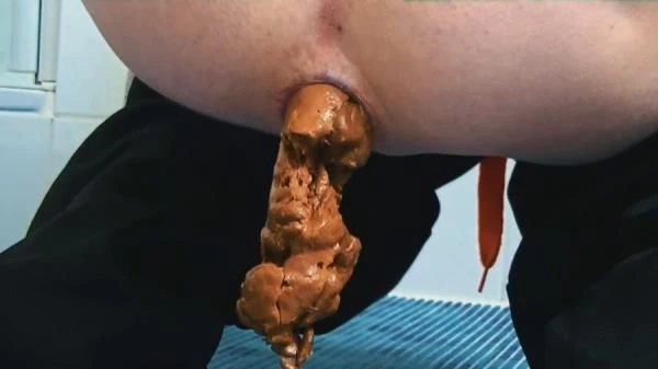 BIG Closeup Shit - Germany, Dirty Anal [HD 720p] 10.2 MB