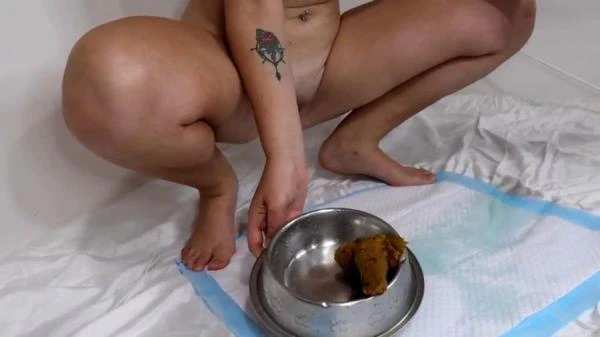 Filthy Skye - Shitting Girl 38 - Defecation, Scat Wife [HD 720p] 64.3 MB