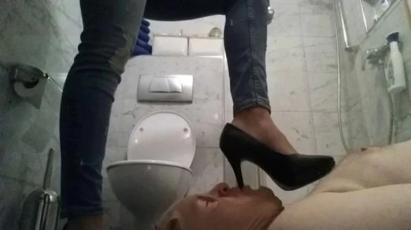 Loser Toilet - Germany, Femdom [FullHD 1080p] 593 MB