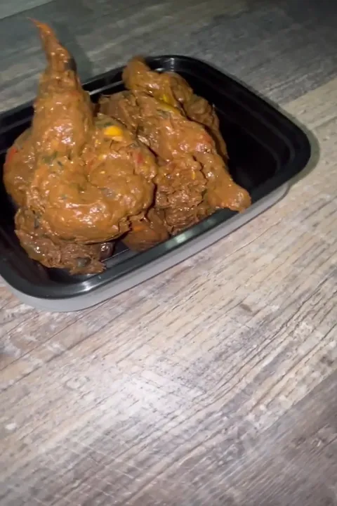Kaviar Solo: Purple and Pooong Delivers a Messy, Light-Hearted Scat - shit porn video at ShitSlaves.com